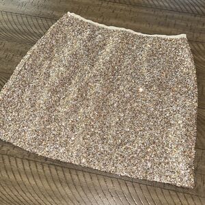 Sand 🏖️🏝️ & Shell 🐚 Sequin Skirt wear with 👡🩴or 👠or👙 sun ☀️ to moon 🌙